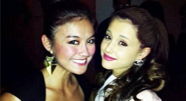 Prestasi Agnez Mo Selfie Bareng Ariana Grande